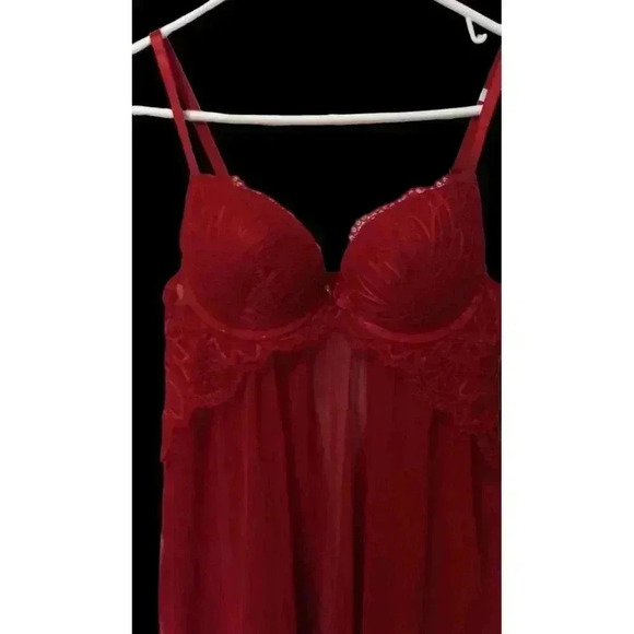 Beautiful Red Nightwear By Daisy Fuentes - Picture 2 of 7